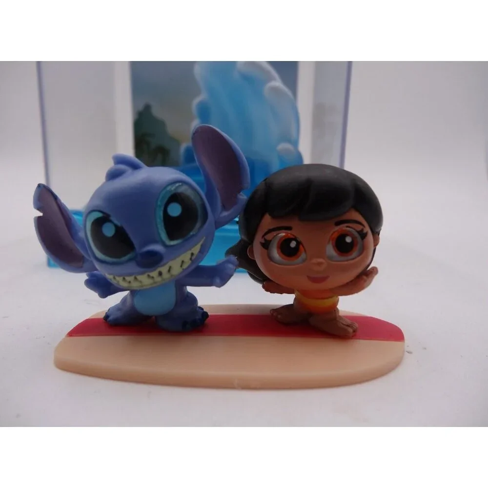 Disney Doorables Lilo & Stitch Movie Moments Series 1 inside case - Picture 12 of 15